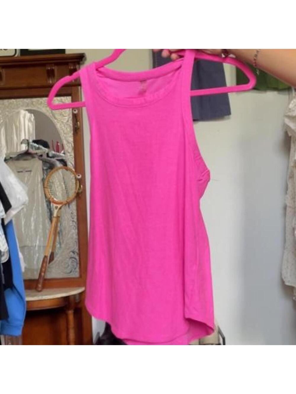 beyond yoga hot pink tank top Size S